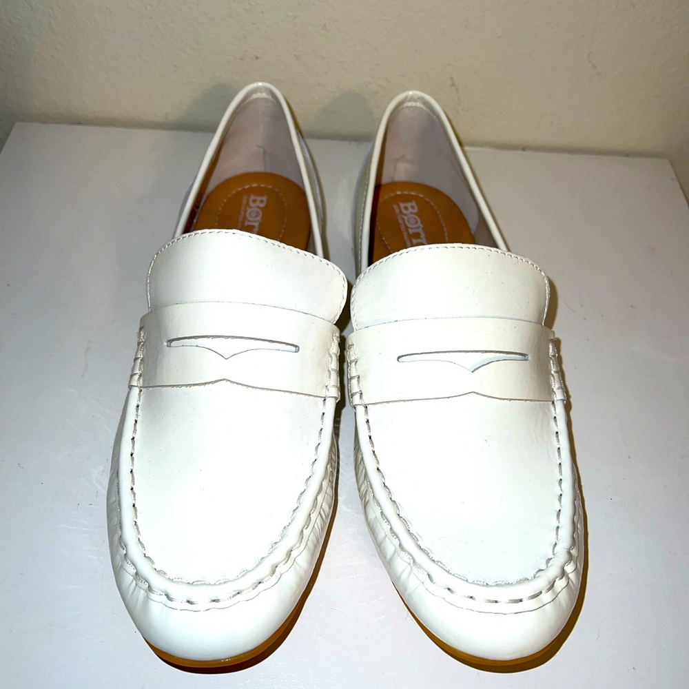 BORN BETTI white LEATHER LOAFERS Mocassin flats shoes Sz 9M